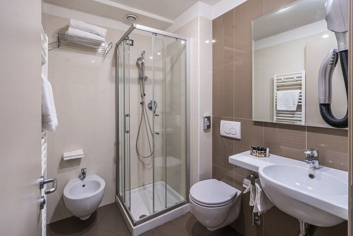 Smart Hotel Holiday