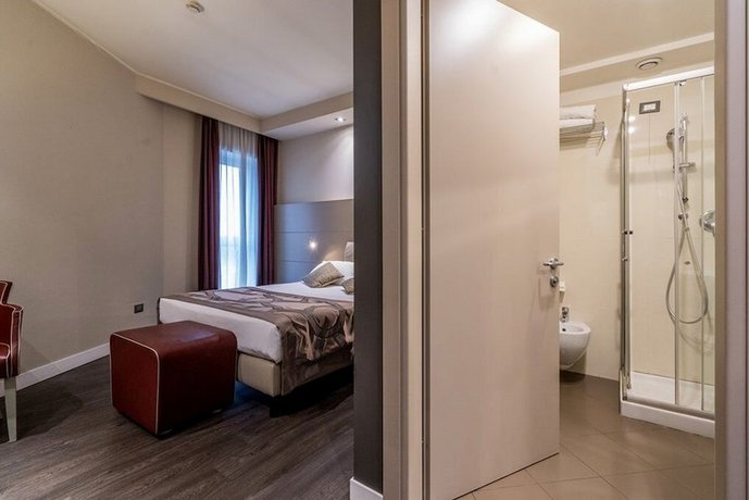 Smart Hotel Holiday