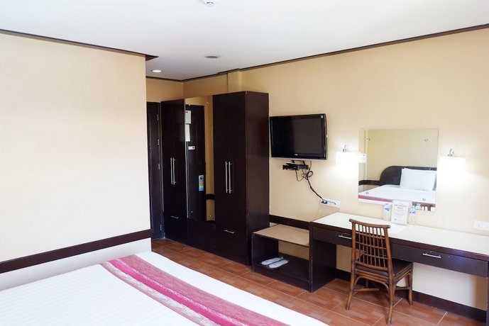 Holiday Spa Hotel