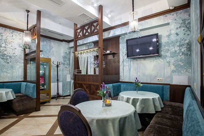 Отель Cronwell Inn Стремянная
