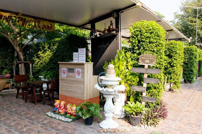 Kurina Hotel