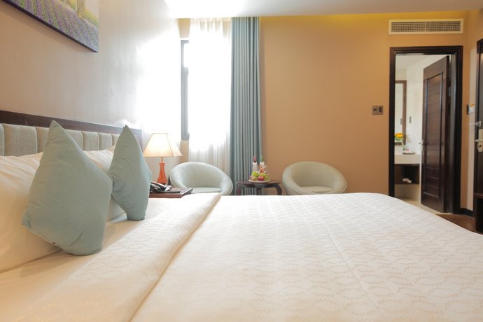 Adamo Hotel