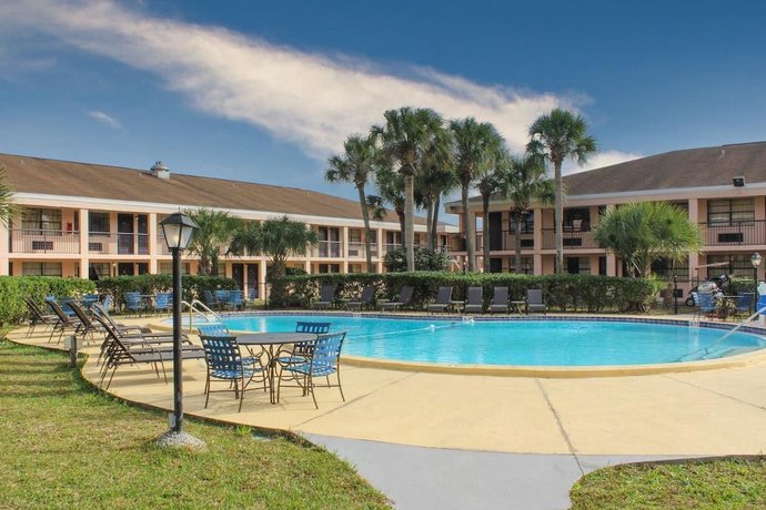 APM Inn & Suites Jacksonville