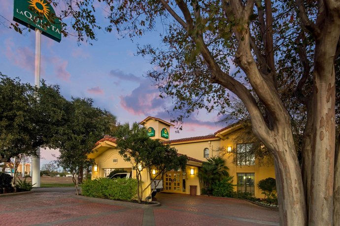 La Quinta Inn San Antonio I-35 N at Rittiman Road