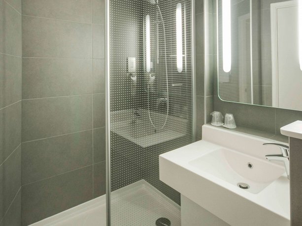 ibis London Heathrow Airport