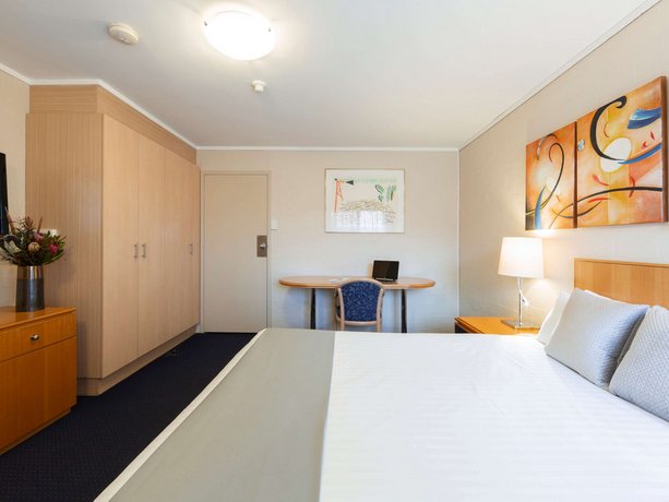Ibis Styles Canberra