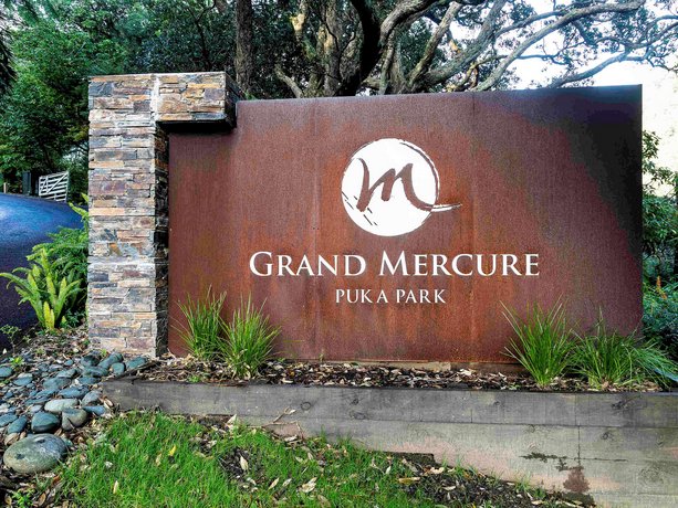 Grand Mercure Puka Park Resort