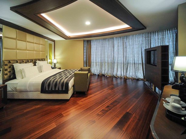 Pullman Istanbul Hotel & Convention Center