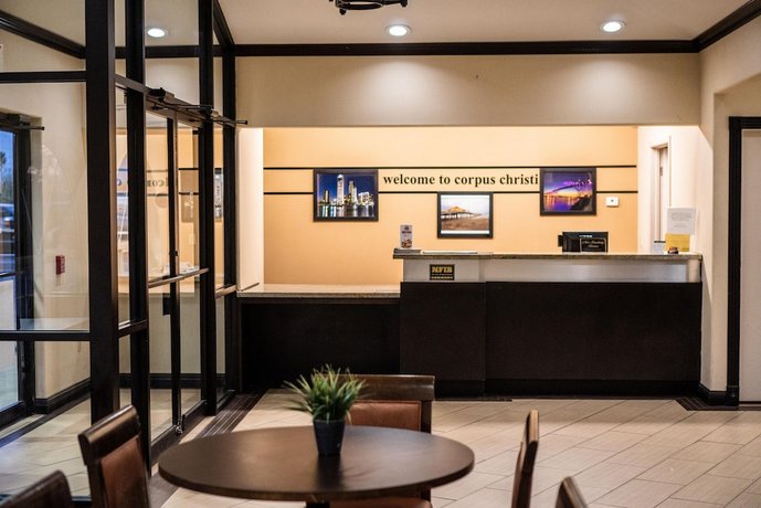 Windwater Inn & Suites