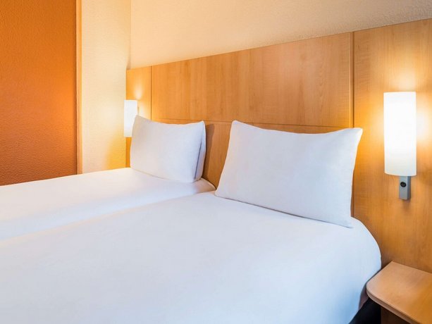 ibis Paris Pont de Suresnes Longchamp