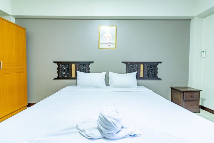 Silver Gold Garden Suvarnabhumi Airport Hotel