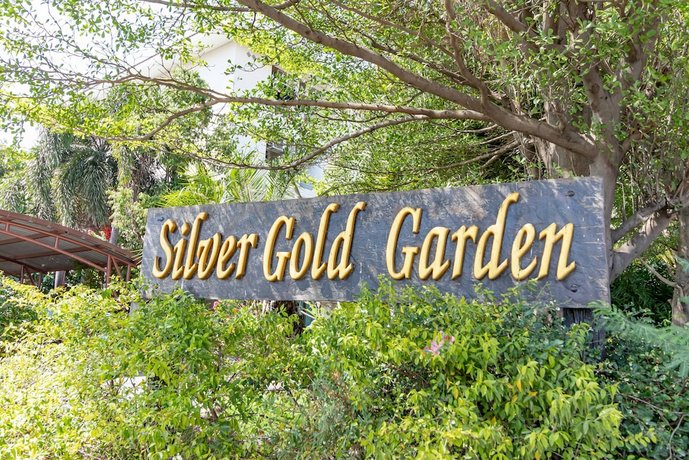 Silver Gold Garden Suvarnabhumi Airport Hotel