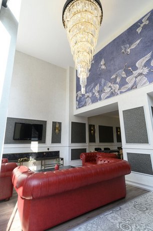 Global Suites Hotel