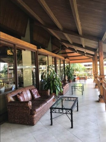 Hotel Raices Esturion