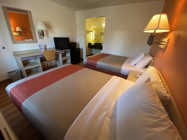 Motel 6 Flagstaff West - Woodland Village