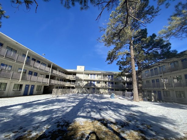 Motel 6 Flagstaff West - Woodland Village