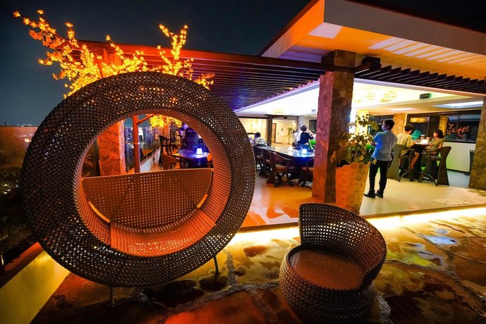 Cebu White Sands Resort and Spa