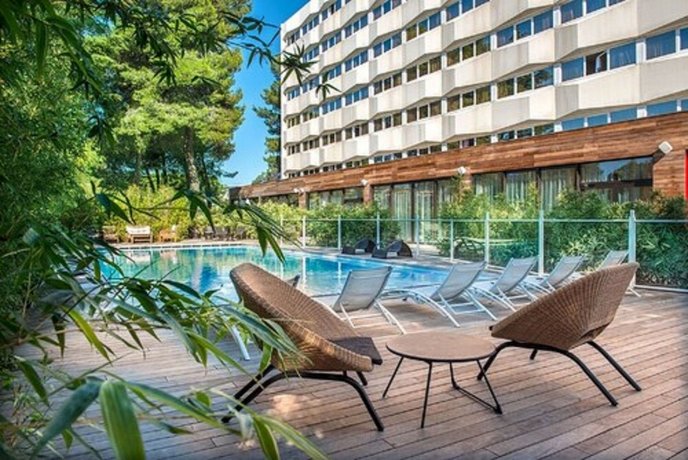 C Suites