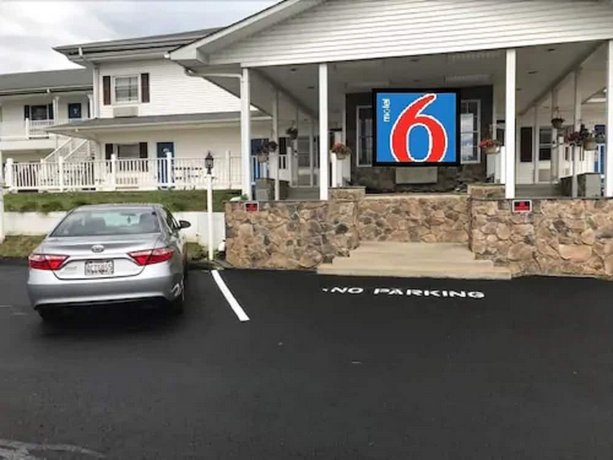 Motel 6 Front Royal VA