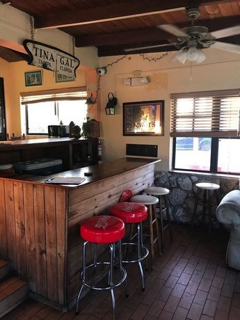 Orange Hill Beach Inn