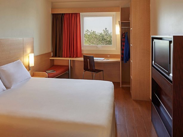Ibis Merida