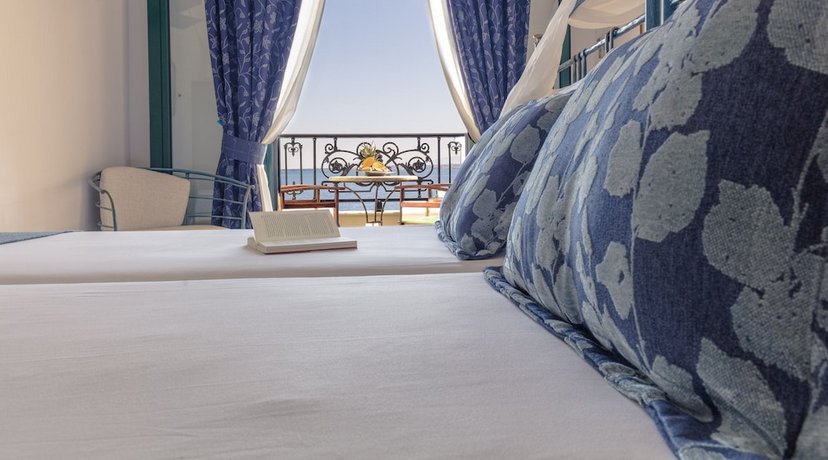 Dionysos Hotel Argo-Saronic Islands