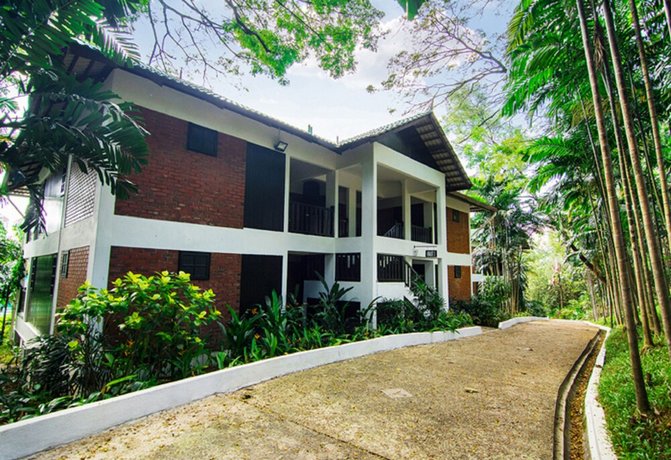 Philea Mines Beach Resort