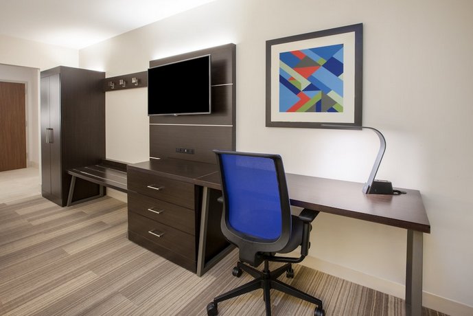 Holiday Inn Express & Suites Asheville Downtown