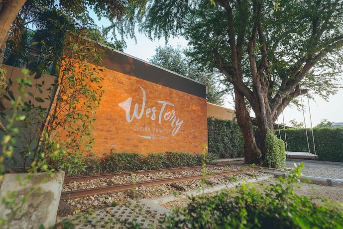 WesTory Design Poshtel