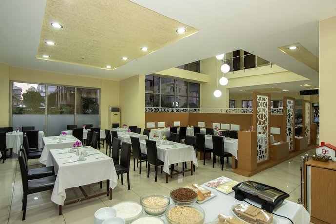 Santa Marina Hotel Antalya