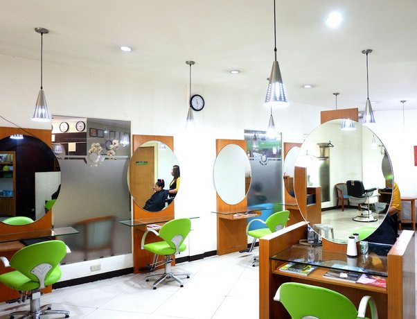 Holiday Spa Hotel