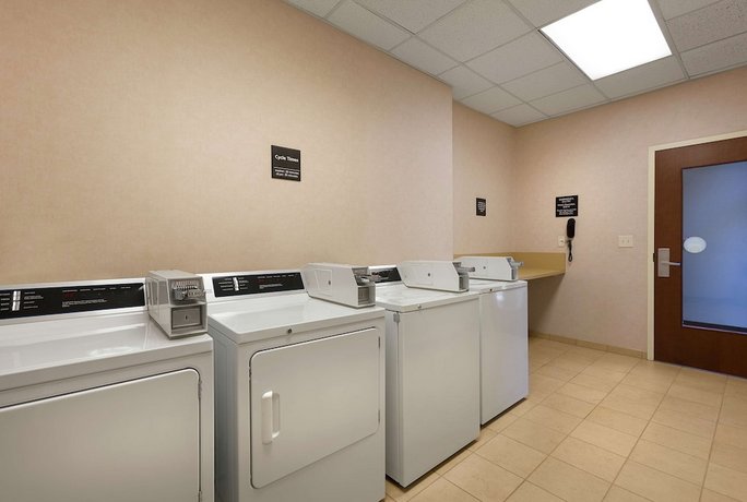 Hampton Inn Belmont at Montcross