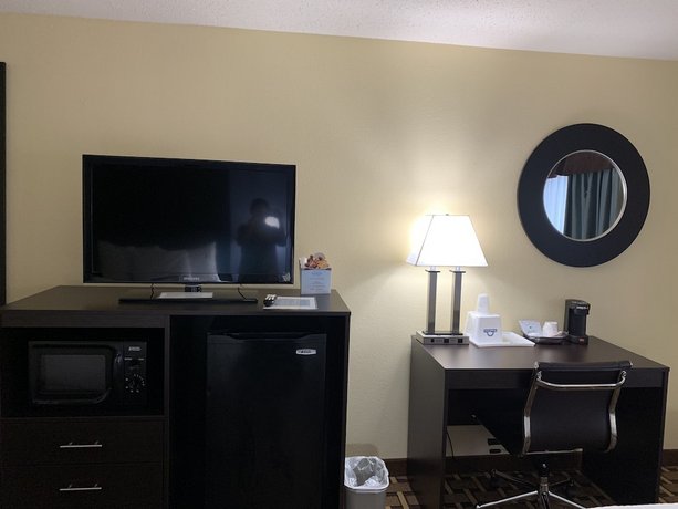 Days Inn by Wyndham Mauldin Greenville