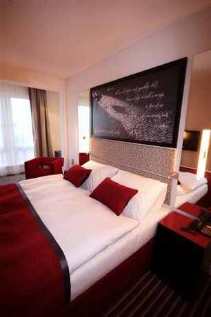 Red & Blue Design Hotel Prague