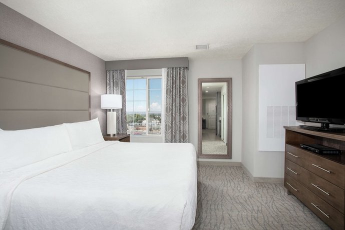 Homewood Suites by Hilton Albuquerque-Journal Center