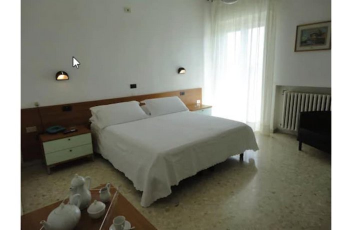 Hotel Riviera Bari