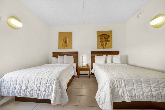 Peninsula Island Resort & Spa