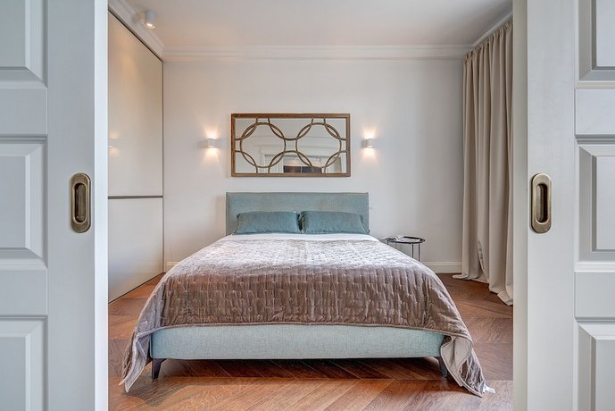 Vilnius Apartments & Suites - Gedimino avenue