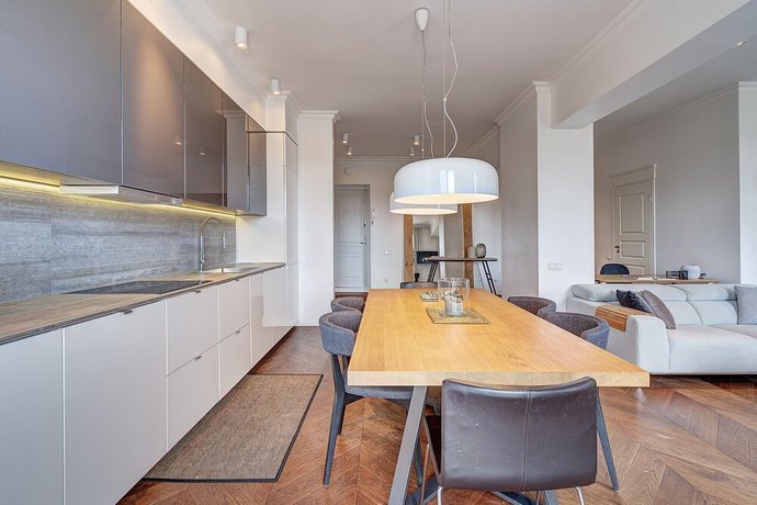 Vilnius Apartments & Suites - Gedimino avenue
