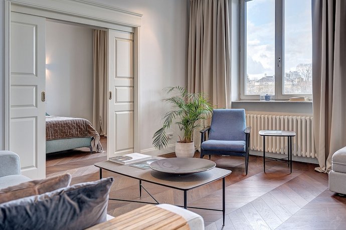 Vilnius Apartments & Suites - Gedimino avenue