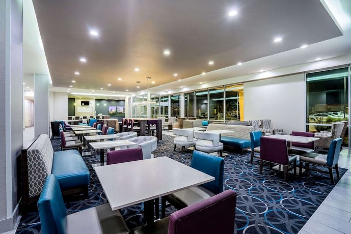 La Quinta by Wyndham Houston Cypress