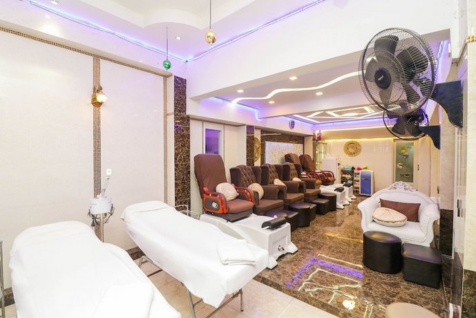Natural Beach Hotel Pattaya