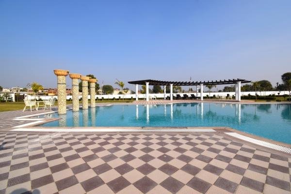 Umaid Farm Resort - A Legacy Vintage Stay in Jaipur