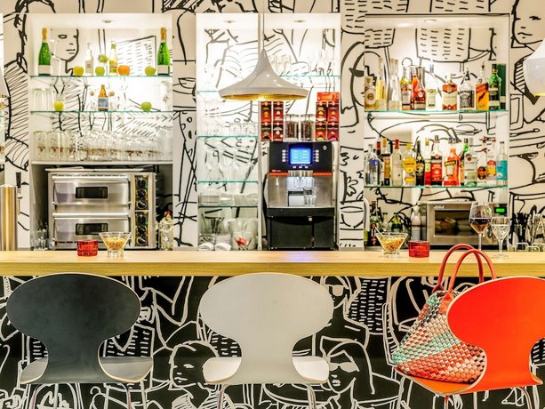 Bar_Restaurant