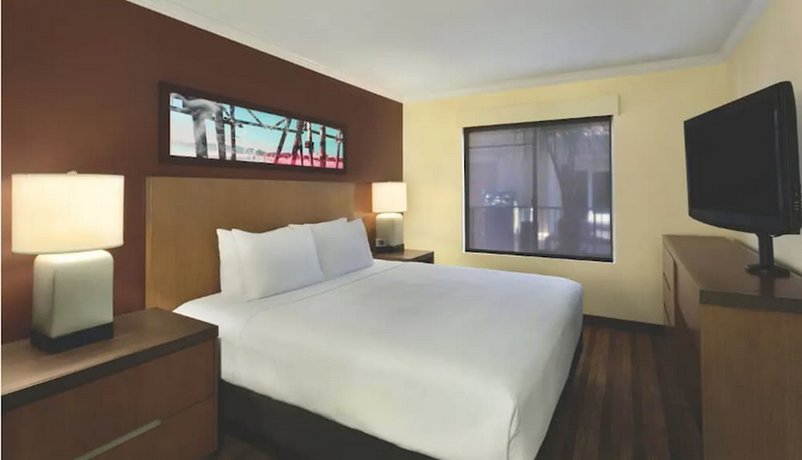 Hyatt House San Diego/Sorrento Mesa
