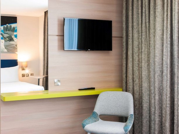 ibis Styles London Heathrow Airport