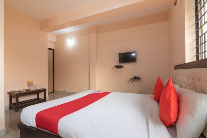 OYO 11419 Surya Residency