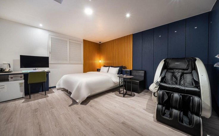 Stay Month Hotel