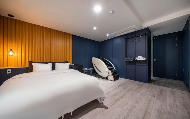 Stay Month Hotel