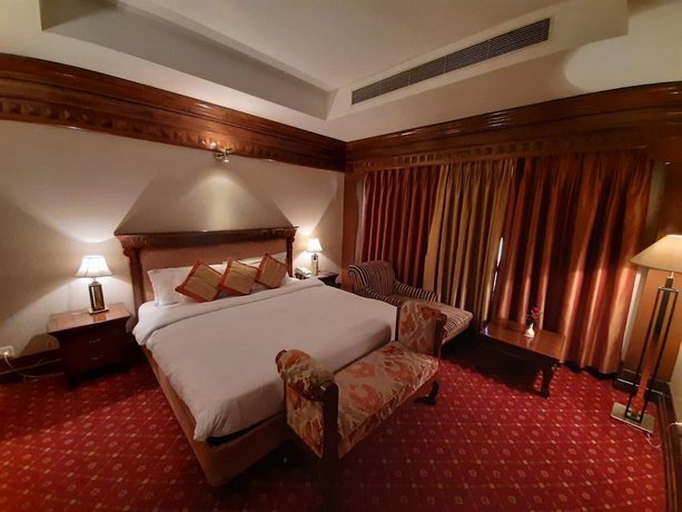 Hotel Mountview Chandigarh